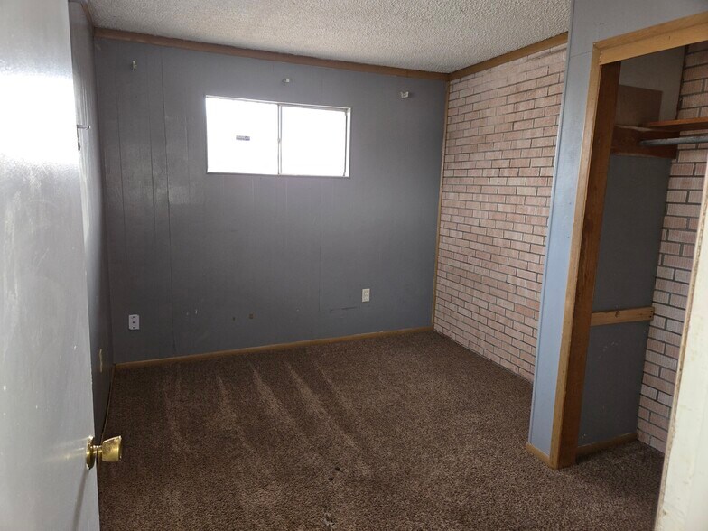 3rd Bedroom - 101 E Florida St