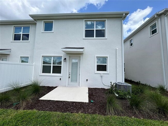 Building Photo - 398 Bogey Dr