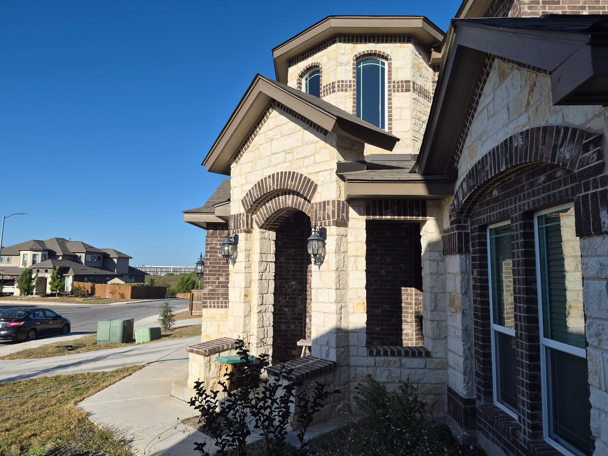 Building Photo - 7034 Comanche Star