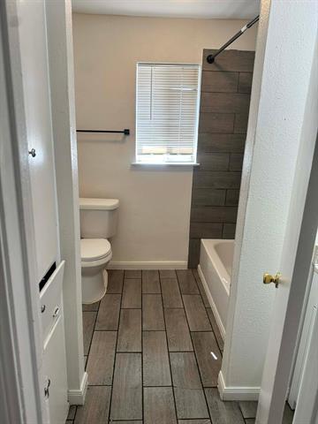 Building Photo - 2454 Whit Dr