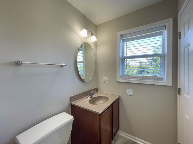 Building Photo - Spacious Three-Bedroom Townhouse in West A...