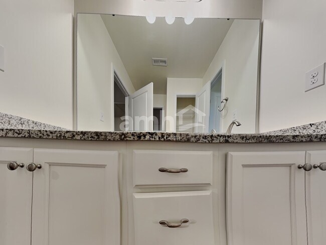 Building Photo - 3920 Riceland Pl