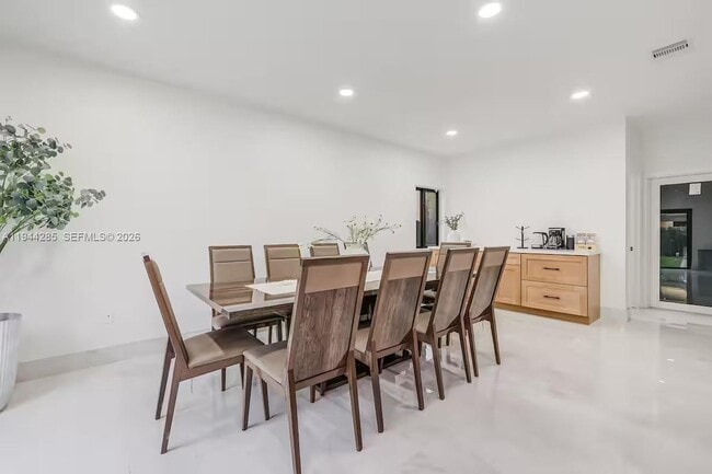 Building Photo - 14551 SW 158th Ct