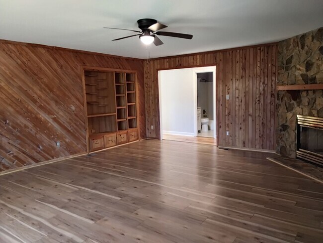Building Photo - 4331 NC-24