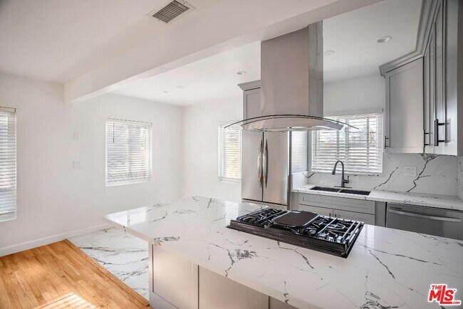 Building Photo - 1844 18th St