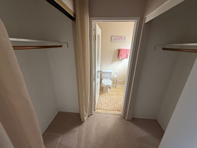 Building Photo - 3 Bedroom Condo available in Arroyo Grande