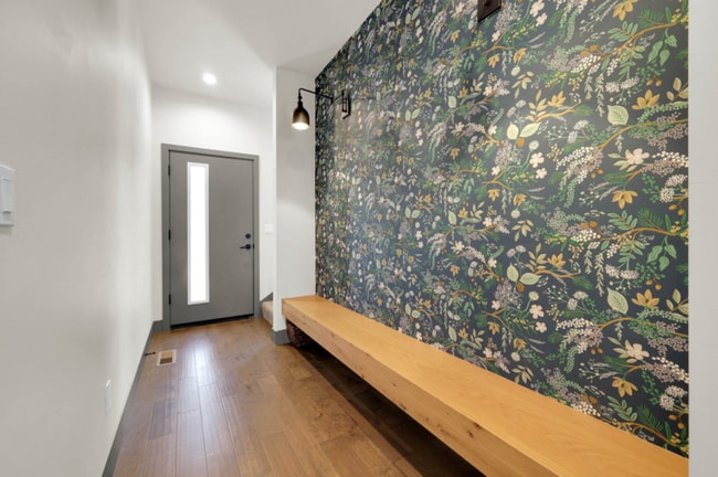 Building Photo - 1909 Elkhorn Dr