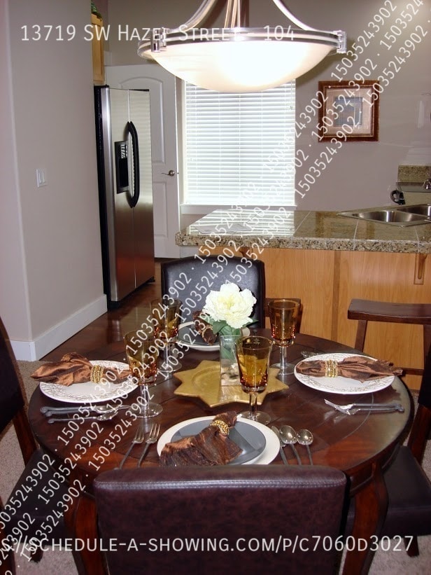 Building Photo - 13719 SW Hazel St