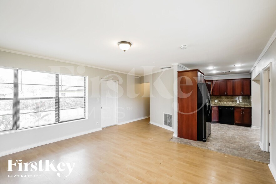 Building Photo - 1014 NW 15th St