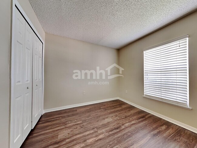 Building Photo - 3416 Lawn Tennis Dr