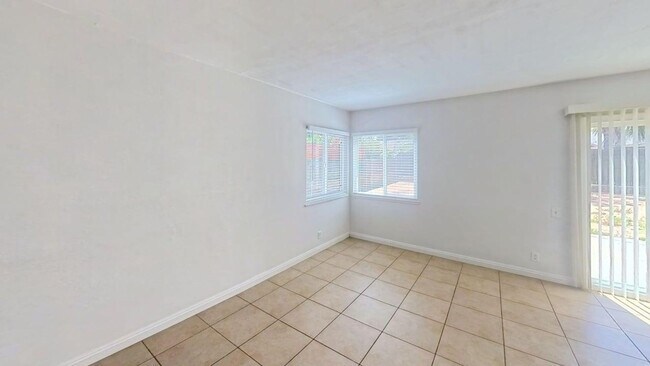 Building Photo - 13677 Golden Eagle Ct