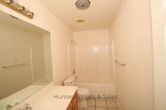 Building Photo - 4301 Thunder Creek Dr
