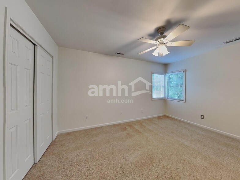 Building Photo - 12524 Waterlow Park Ln