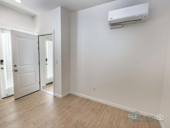 Building Photo - 3691 SW 209th Ave