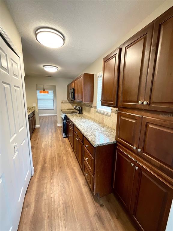 Building Photo - 2468 Gulf Breeze Cir