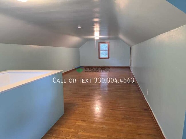 Building Photo - 1040 Stuart St NW