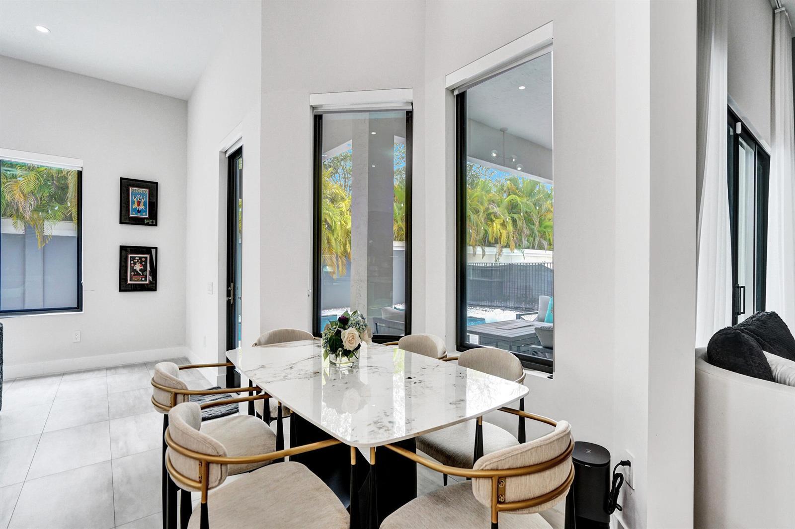 Building Photo - 5663 Brookfield Cir W