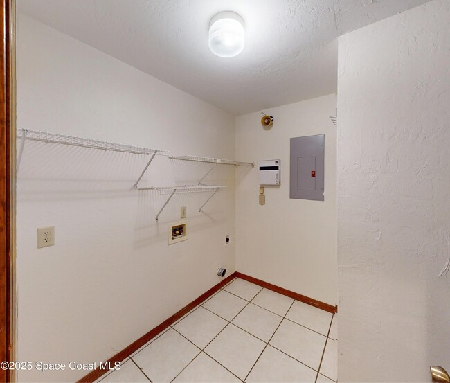 Building Photo - 9017 Manchester Ln