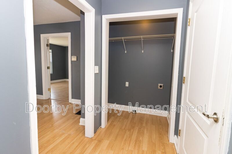 Building Photo - 1707 Kirby Ave