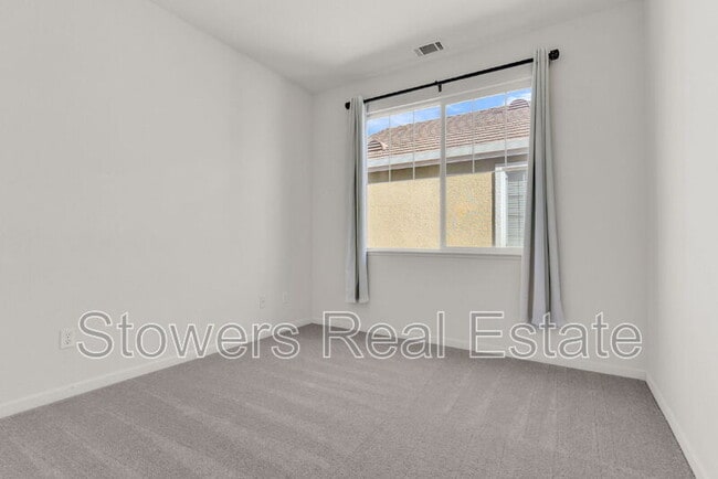 Building Photo - 1162 Waverly Cir