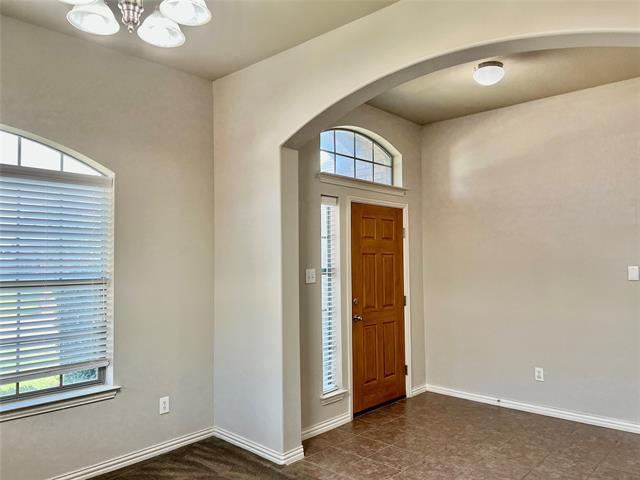 Building Photo - 2824 Coyote Trail
