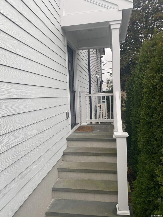 Building Photo - 107 Cooper St