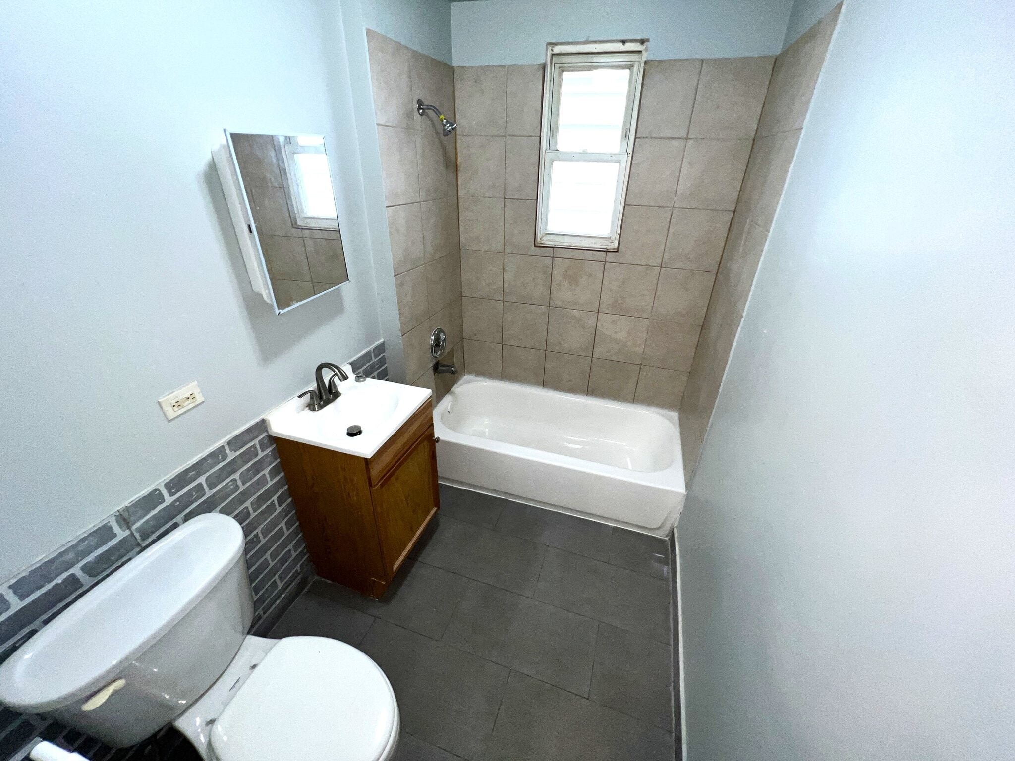 Building Photo - 6755 S Throop St