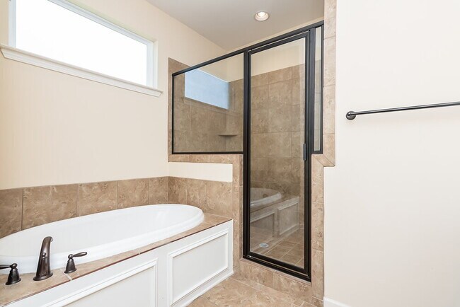 Building Photo - 6135 Trail Creek Ln