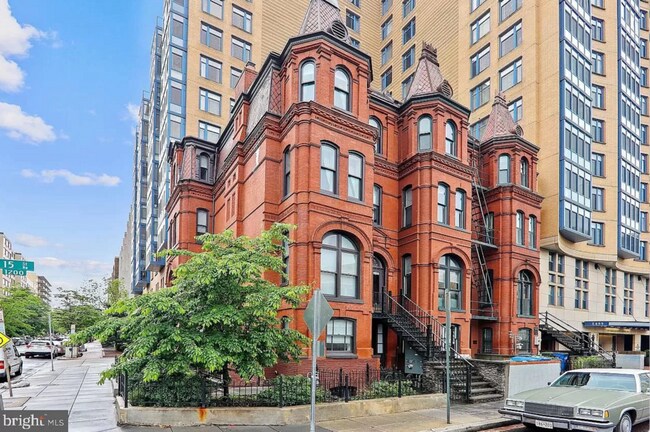 Building Photo - 1227 15th St NW