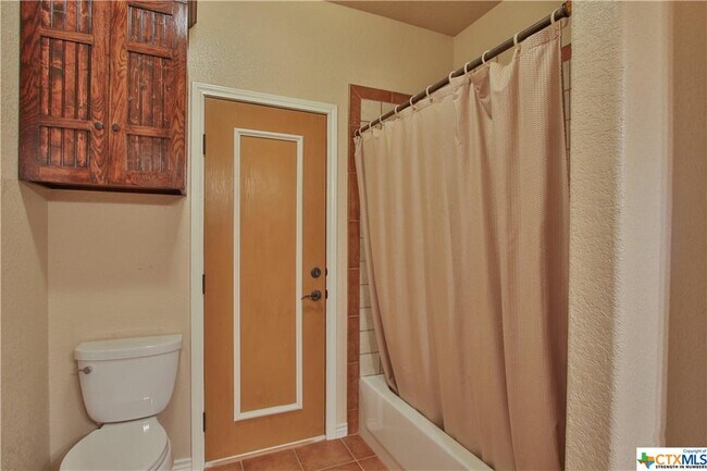 Building Photo - 2623 Kangaroo Ct