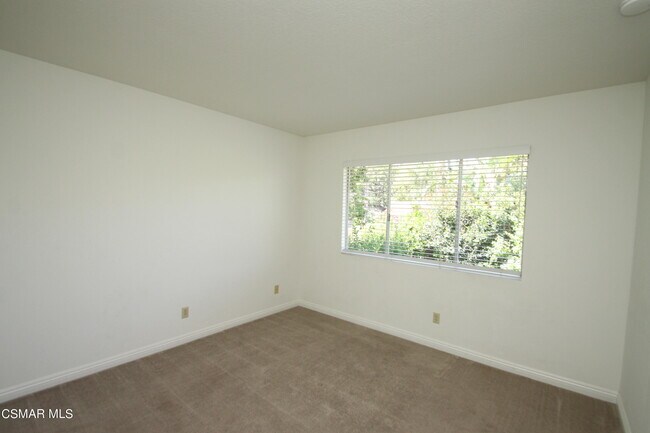 Building Photo - 1543 Covington Ave
