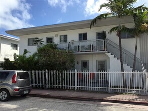 Building Photo - 1050 7th St