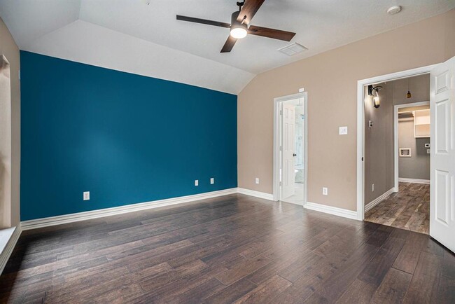 Building Photo - 9338 Stoneridge Canyon Ln