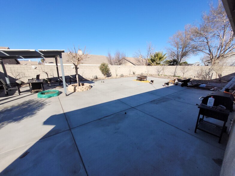 Building Photo - 37647 Hammer St