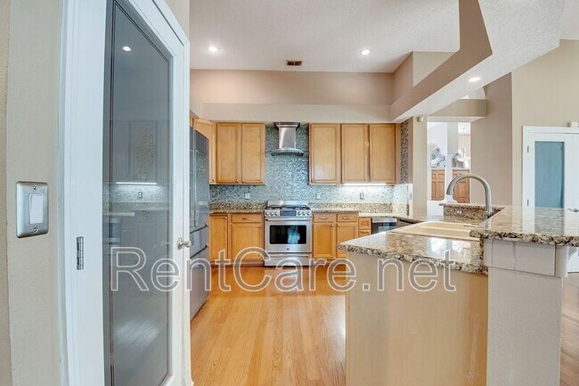 Building Photo - 219 Isle of Sky Cir