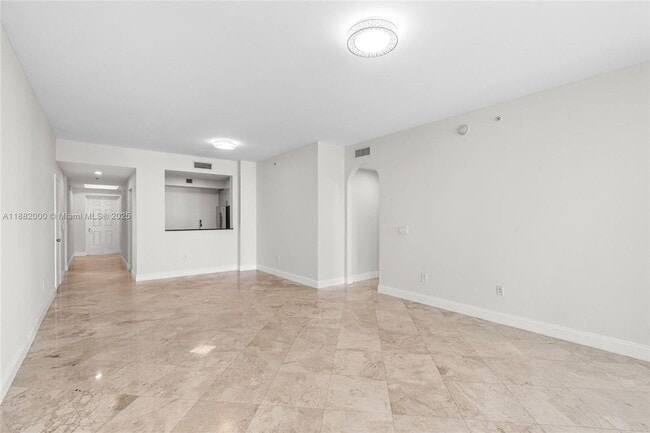 Building Photo - 3340 NE 190th St