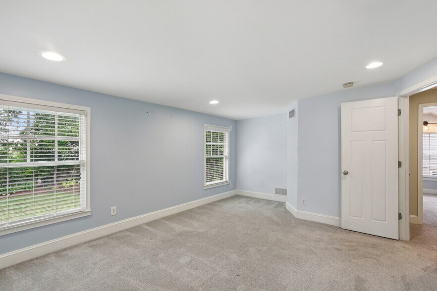 Large primary bedroom upstairs - 781 Rosedale Ave SE