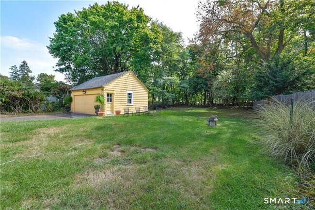 Building Photo - 61 Villa Ave