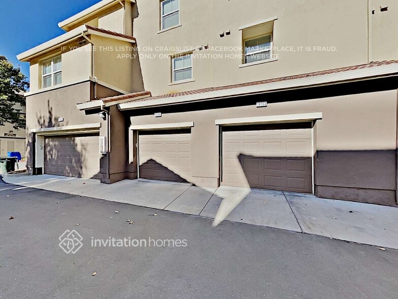 Building Photo - 50 Regency Park Cir