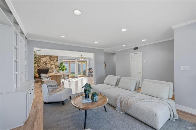 Building Photo - 23010 Hartland St