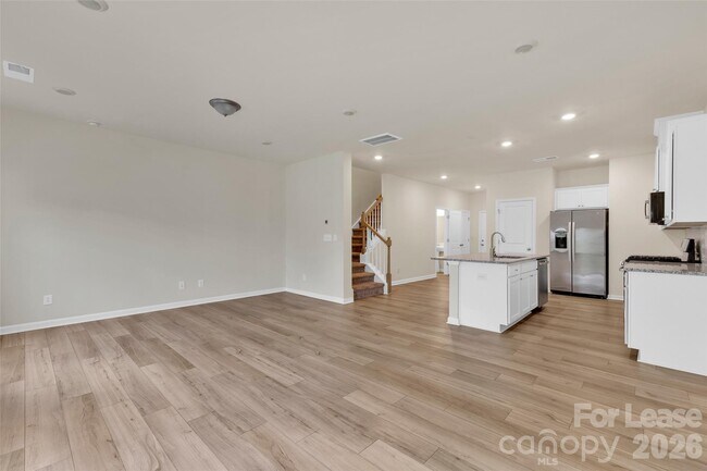Building Photo - 2777 Yeager Dr NW