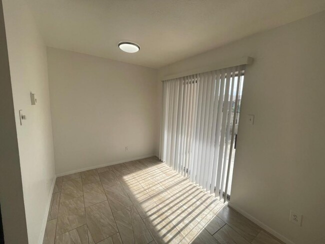 Building Photo - 195 Monte Alto Pl NE