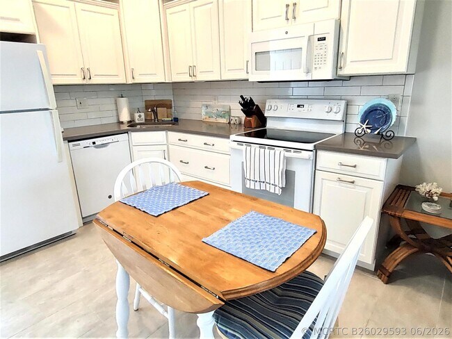 Building Photo - 2400 S Ocean Dr