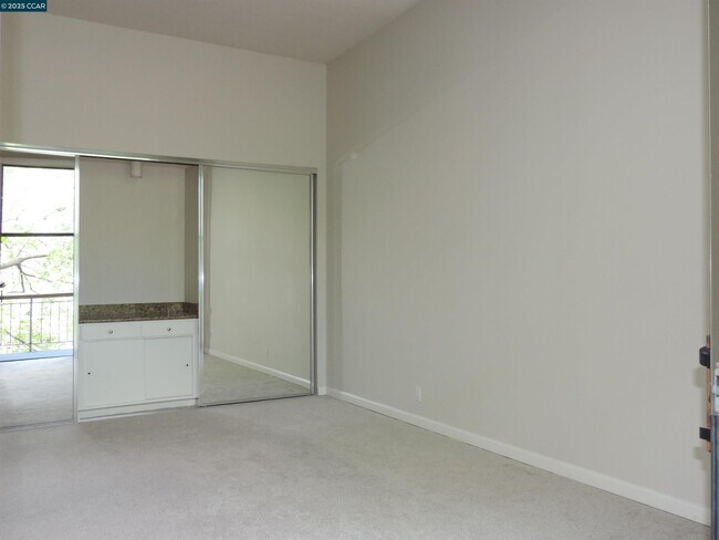 Building Photo - 310 N Civic Dr
