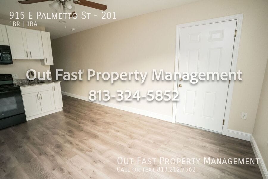 Building Photo - 915 E Palmetto St