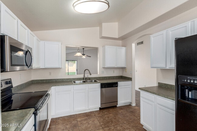 Building Photo - 6606 W Prickly Pear Trail