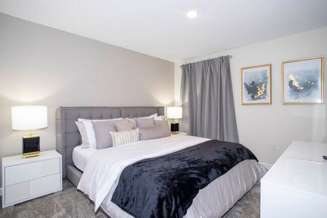 Building Photo - 2713 Bookmark Dr