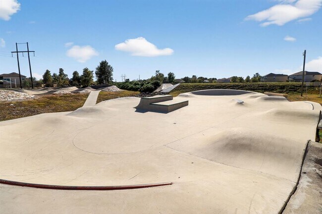 Building Photo - 137 Miracle Dr