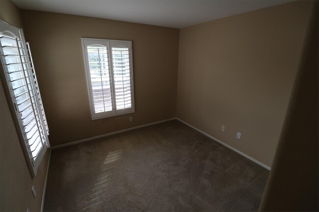 Building Photo - 16921 Meadowlark Ridge Rd