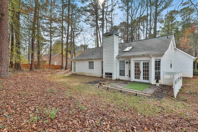 Building Photo - Fully Renovated 3/2 Ranch in Starr's Mill